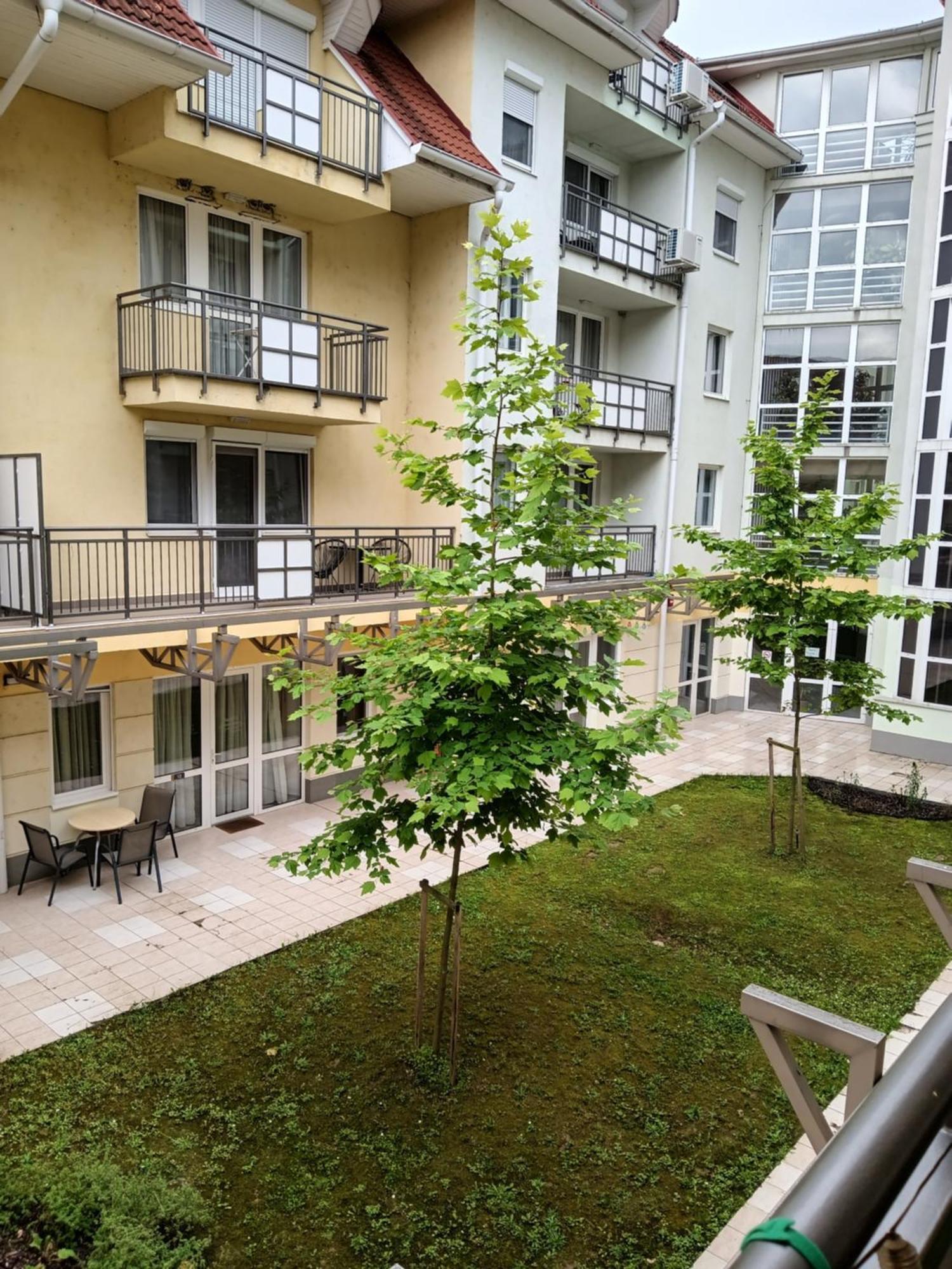 Appartement Viola Wellness Apartman à Zalakaros Extérieur photo